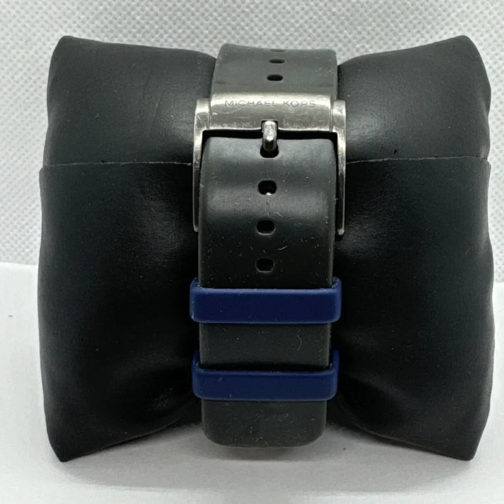 Michael Kors Scout MK8241 Women's Black Silicone Strap Analog Dial Watch JNA306